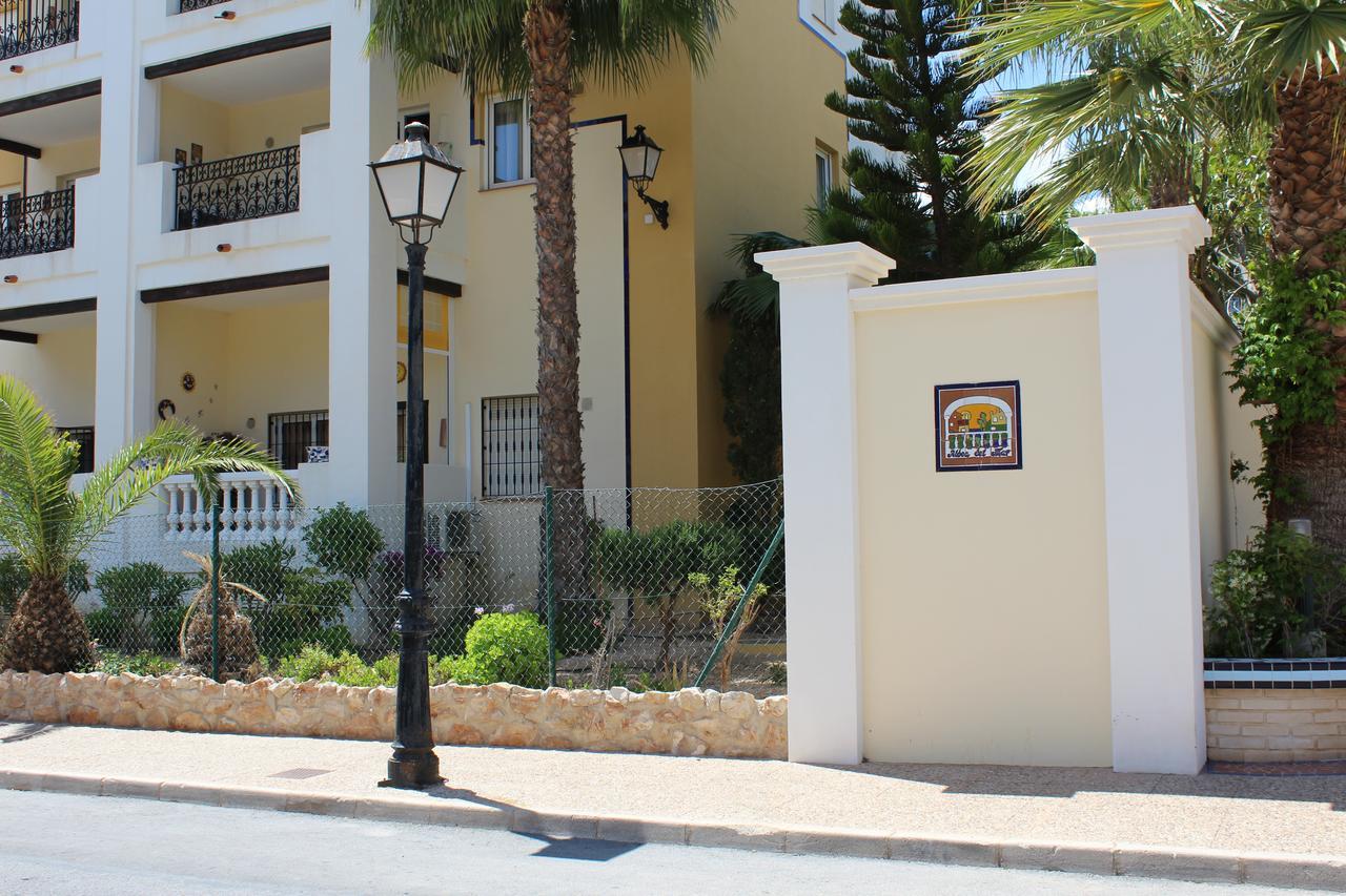 Apartmán Aldea Del Mar Bl.24 Torrevieja Exteriér fotografie